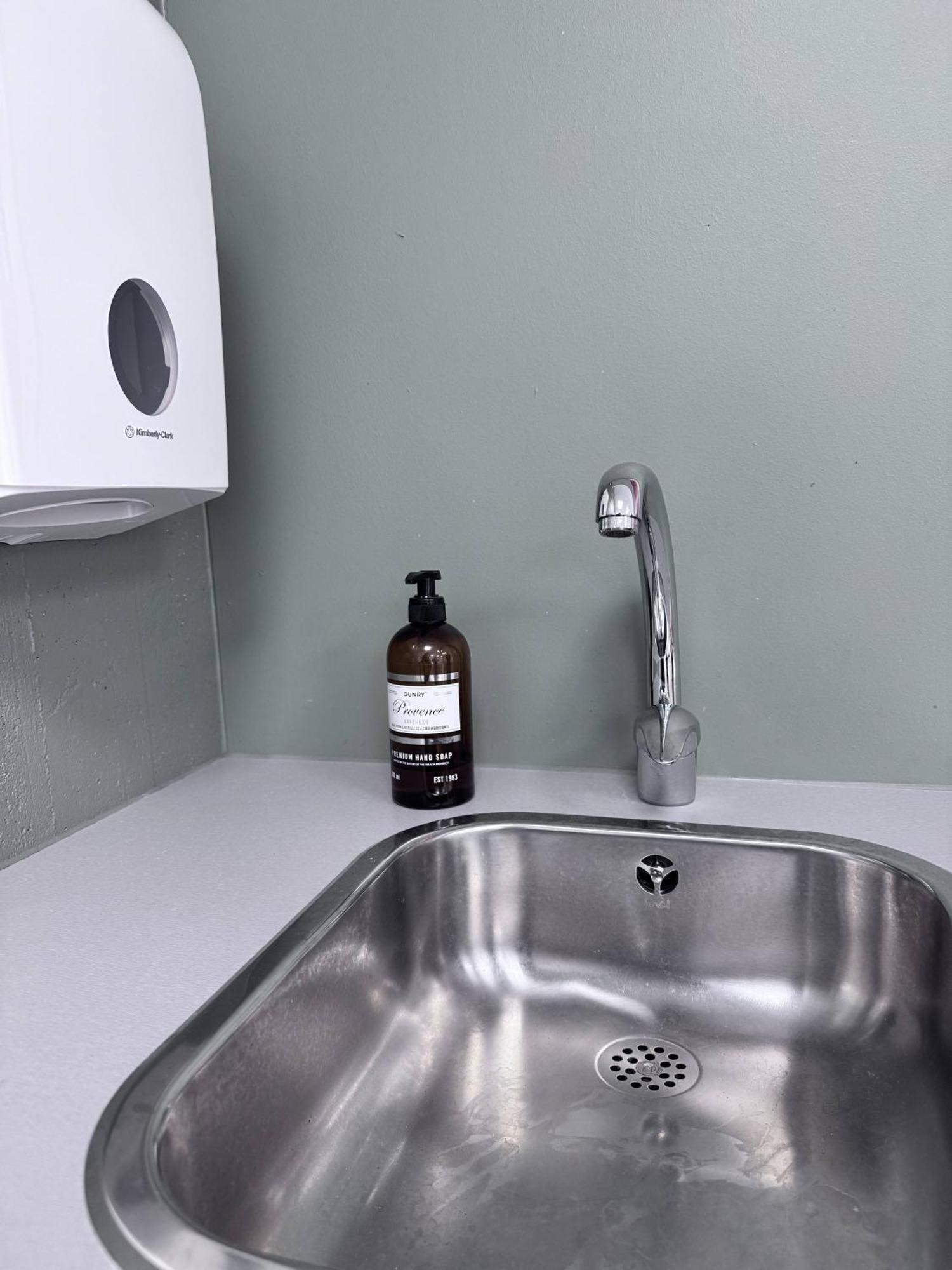 福尼酒店 布伦迪欧斯 外观 照片